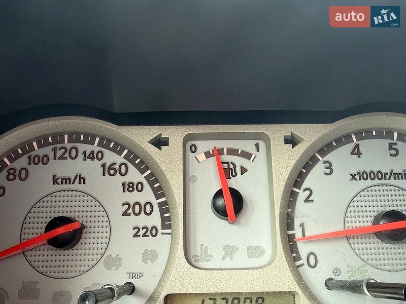 Хэтчбек Nissan Note 2007 в Полтаве фото 6 Хэтчбек Nissan Note 2007 в Полтаве