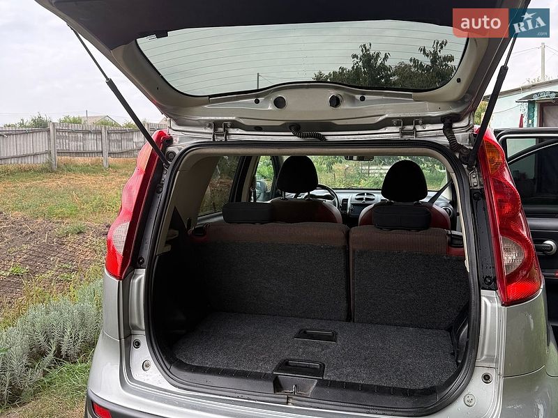 Хэтчбек Nissan Note 2007 в Полтаве фото 10 Хэтчбек Nissan Note 2007 в Полтаве