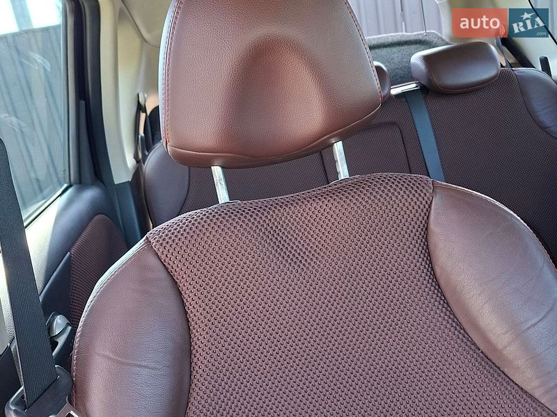 Хетчбек Nissan Note 2008 в Кагарлику фото 45 Хетчбек Nissan Note 2008 в Кагарлику