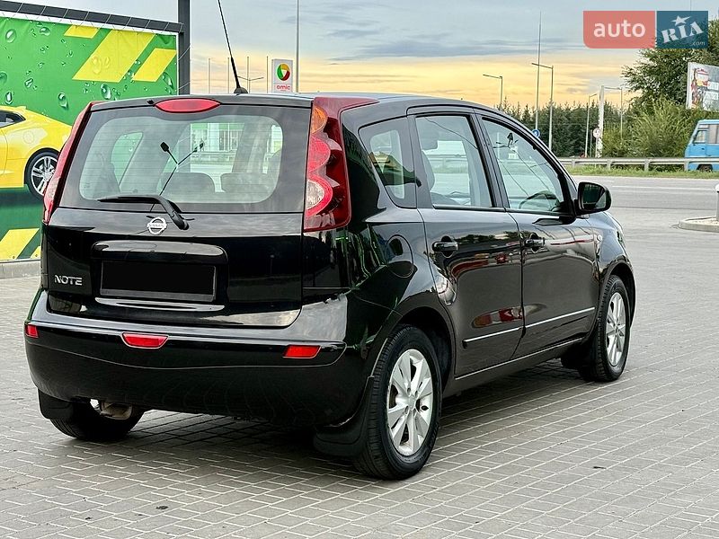 Хэтчбек Nissan Note 2012 в Днепре