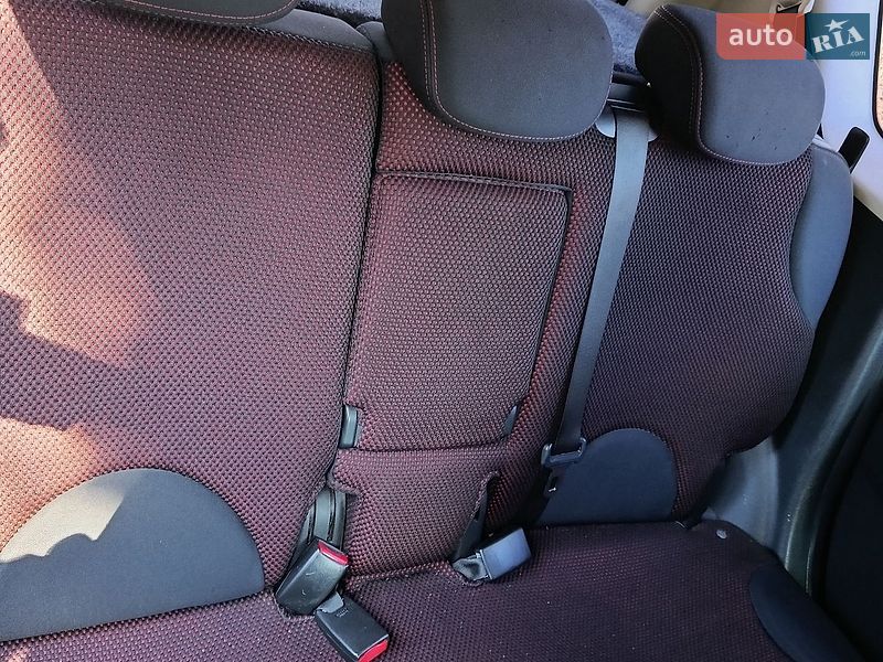 Хэтчбек Nissan Note 2007 в Киеве фото 9 Хэтчбек Nissan Note 2007 в Киеве