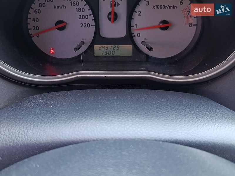Хэтчбек Nissan Note 2007 в Киеве фото 32 Хэтчбек Nissan Note 2007 в Киеве