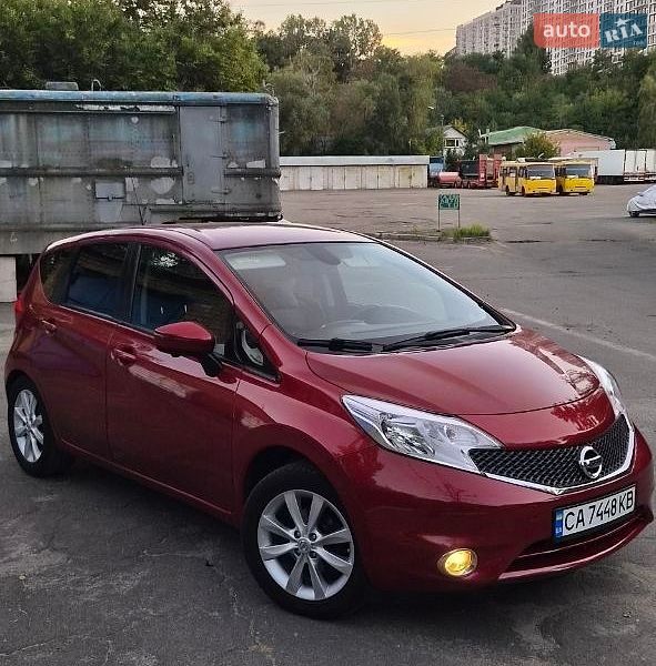 Хэтчбек Nissan Note 2013 в Киеве