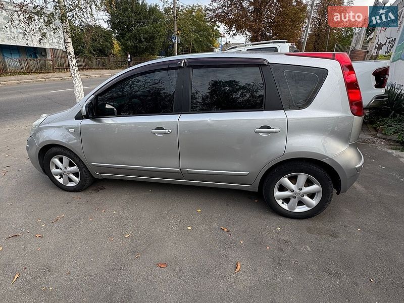 Хетчбек Nissan Note 2008 в Первомайську