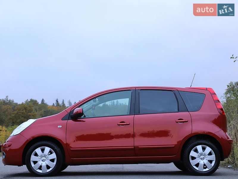 Хетчбек Nissan Note 2008 в Трускавці