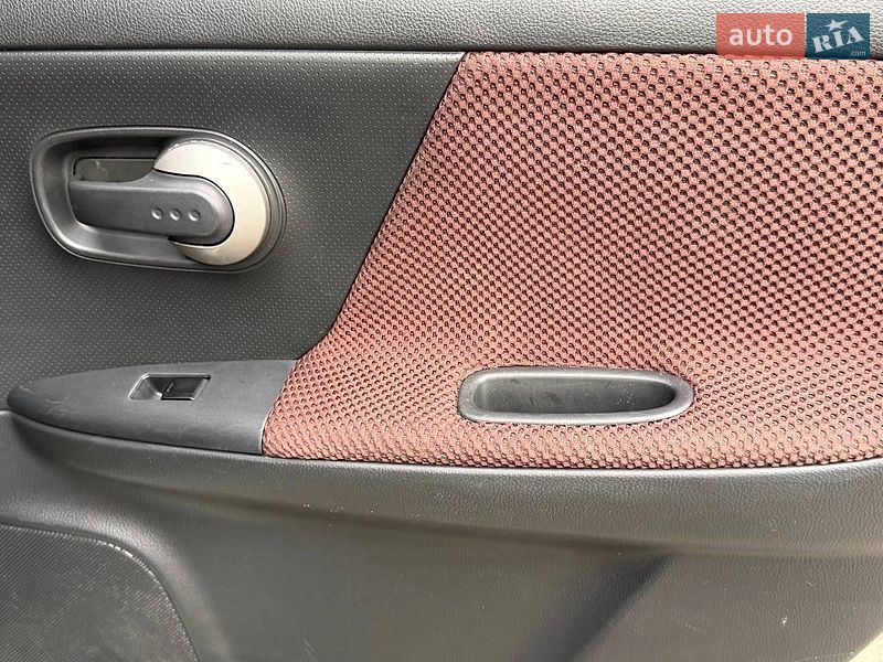 Хетчбек Nissan Note 2007 в Києві