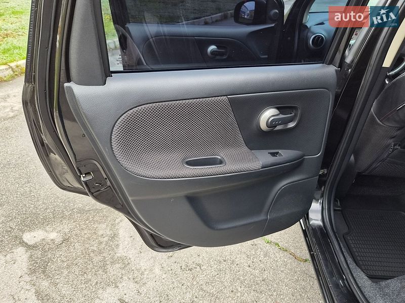 Хэтчбек Nissan Note 2007 в Днепре