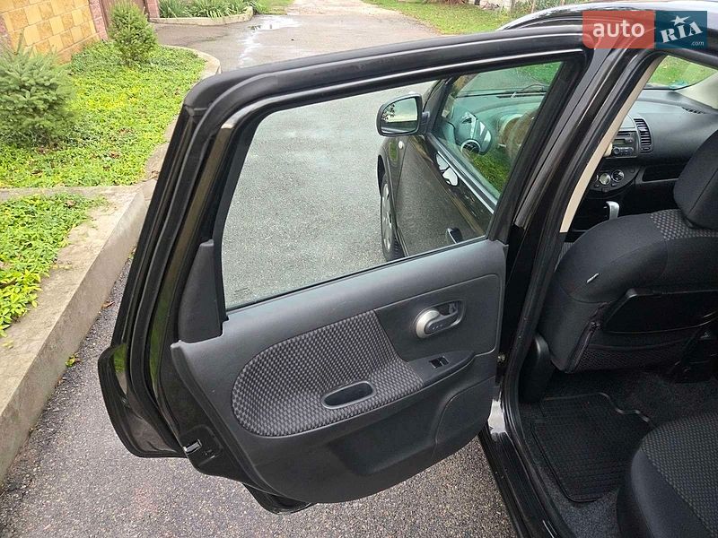 Хетчбек Nissan Note 2006 в Кам'янському