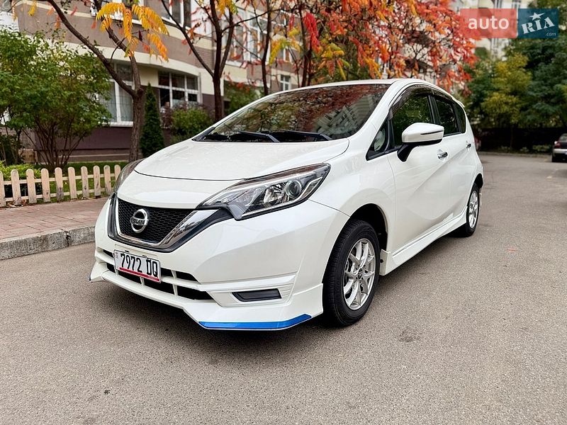 Хэтчбек Nissan Note 2016 в Киеве