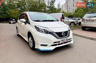 Хэтчбек Nissan Note 2016 в Киеве