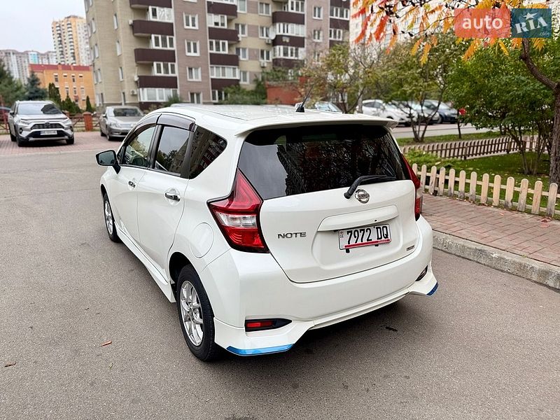Хэтчбек Nissan Note 2016 в Киеве