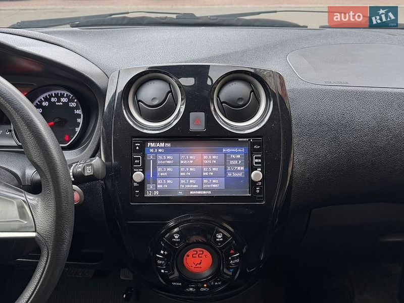 Хэтчбек Nissan Note 2016 в Киеве