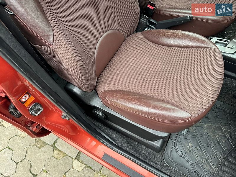 Хэтчбек Nissan Note 2007 в Ивано-Франковске