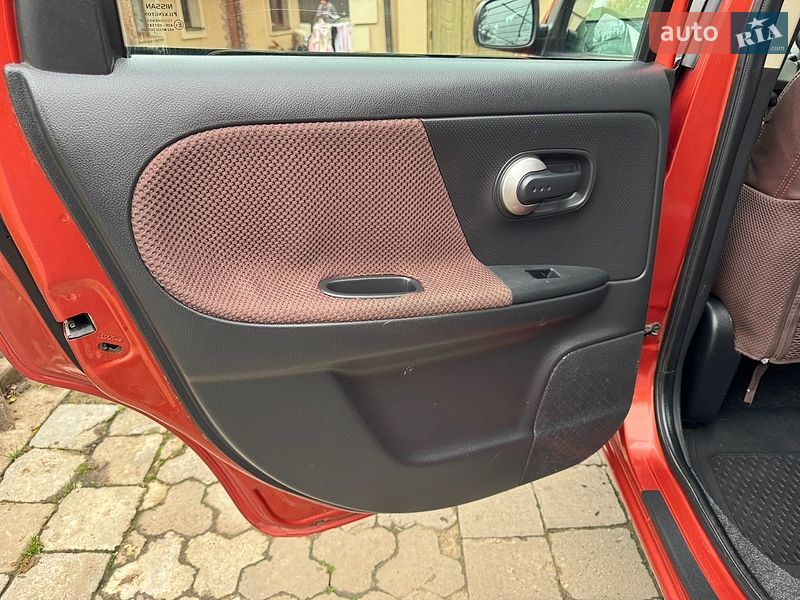 Хэтчбек Nissan Note 2007 в Ивано-Франковске