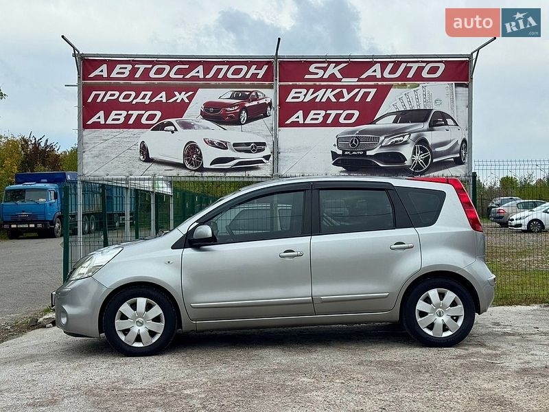 Хэтчбек Nissan Note 2010 в Киеве