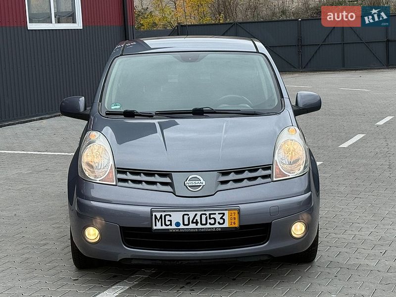 Хэтчбек Nissan Note 2007 в Дубно