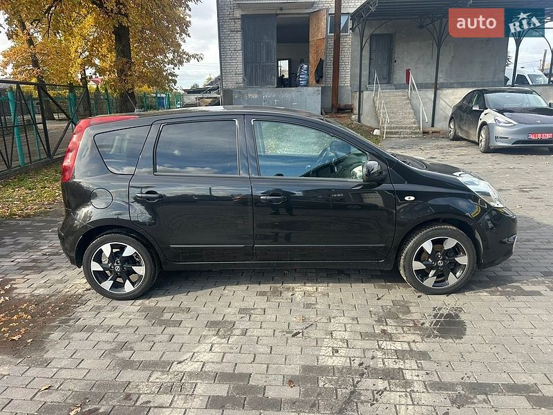Хетчбек Nissan Note 2012 в Ківерцях фото 4 Хетчбек Nissan Note 2012 в Ківерцях