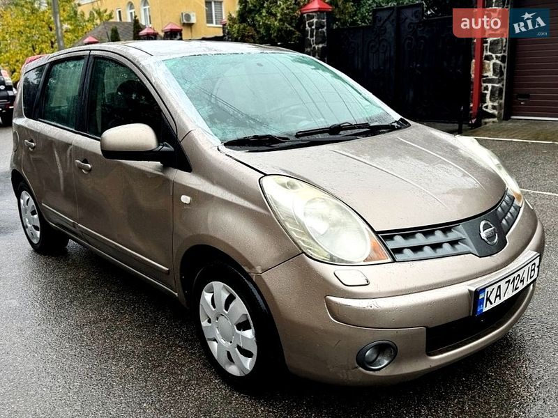 Хэтчбек Nissan Note 2008 в Киеве