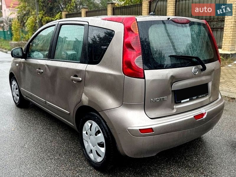 Хэтчбек Nissan Note 2008 в Киеве