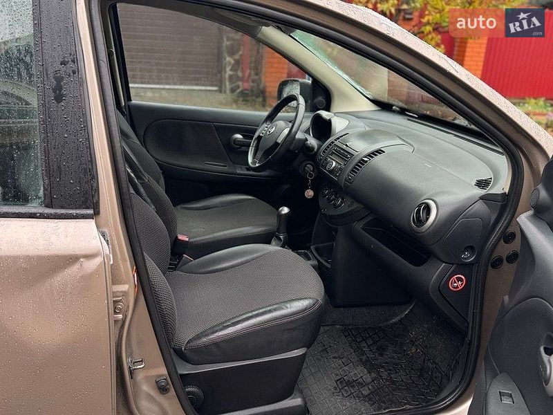 Хэтчбек Nissan Note 2008 в Киеве