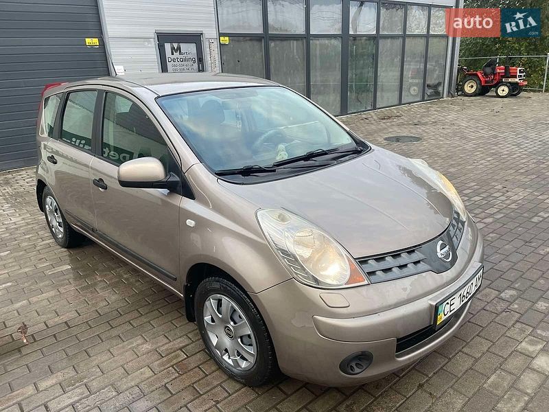 Хетчбек Nissan Note 2008 в Чернівцях