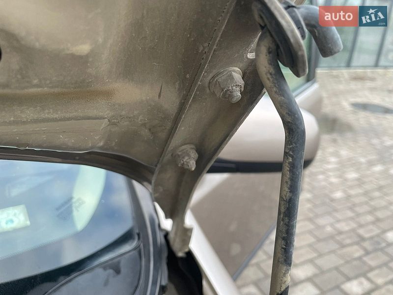 Хетчбек Nissan Note 2008 в Чернівцях