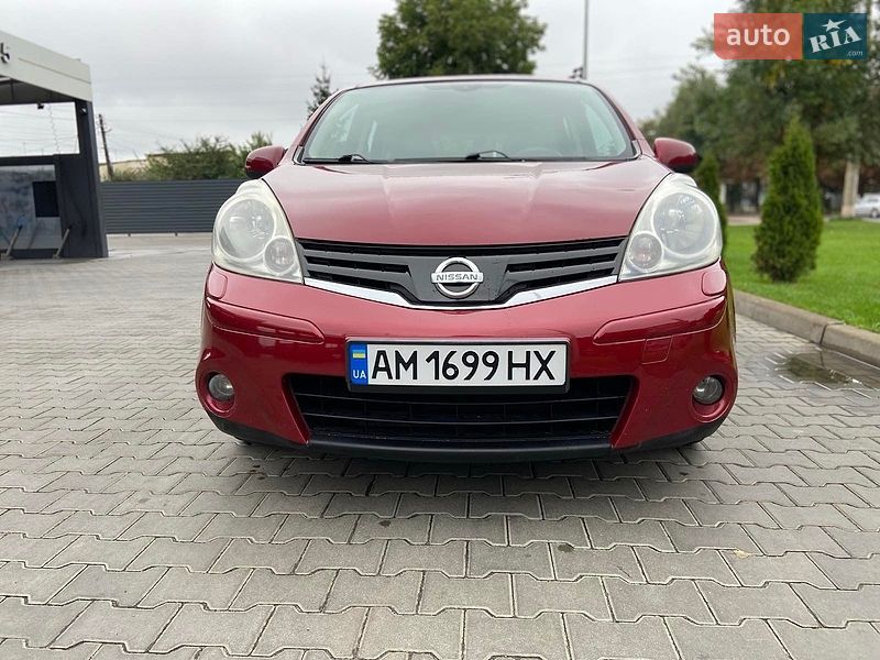 Хэтчбек Nissan Note 2011 в Житомире