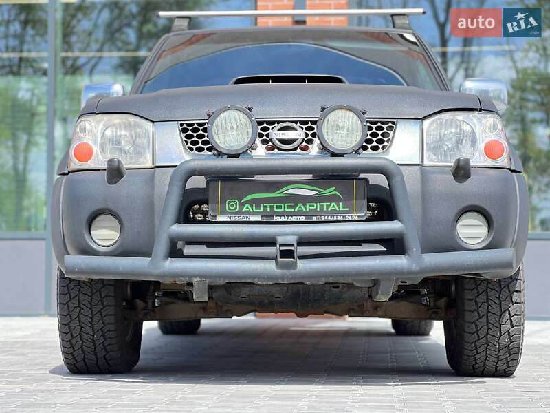 Пікап Nissan NP300 2011 в Києві