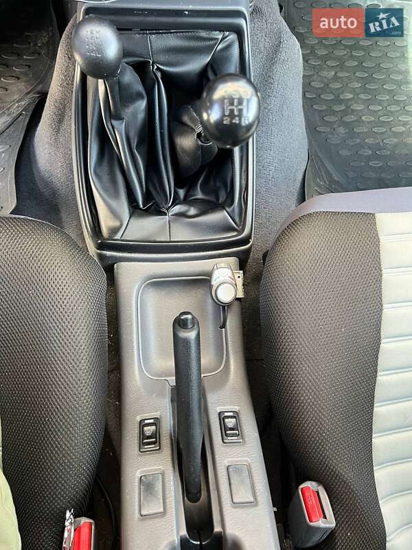 Пікап Nissan NP300 2011 в Києві