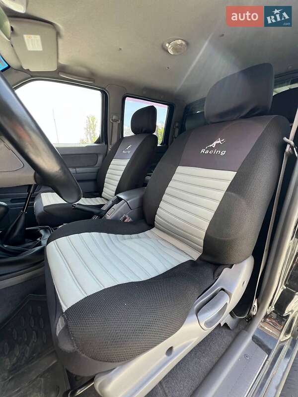 Пікап Nissan NP300 2011 в Києві
