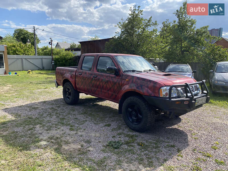 Nissan NP300 2008