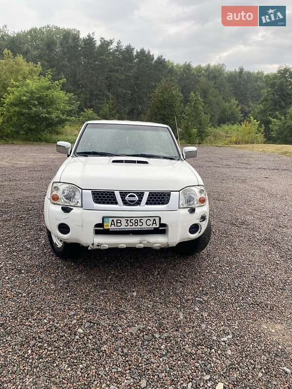Пикап Nissan NP300 2014 в Виннице