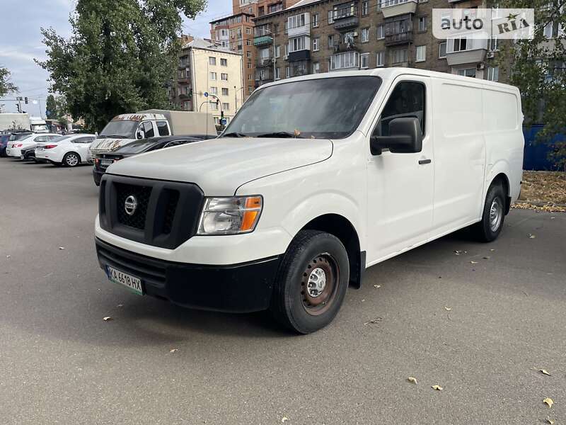 Вантажний фургон Nissan NV1500 2017 в Києві