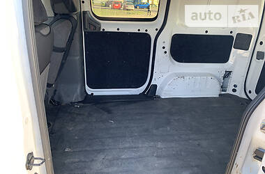 Вантажопасажирський фургон Nissan NV200 2015 в 