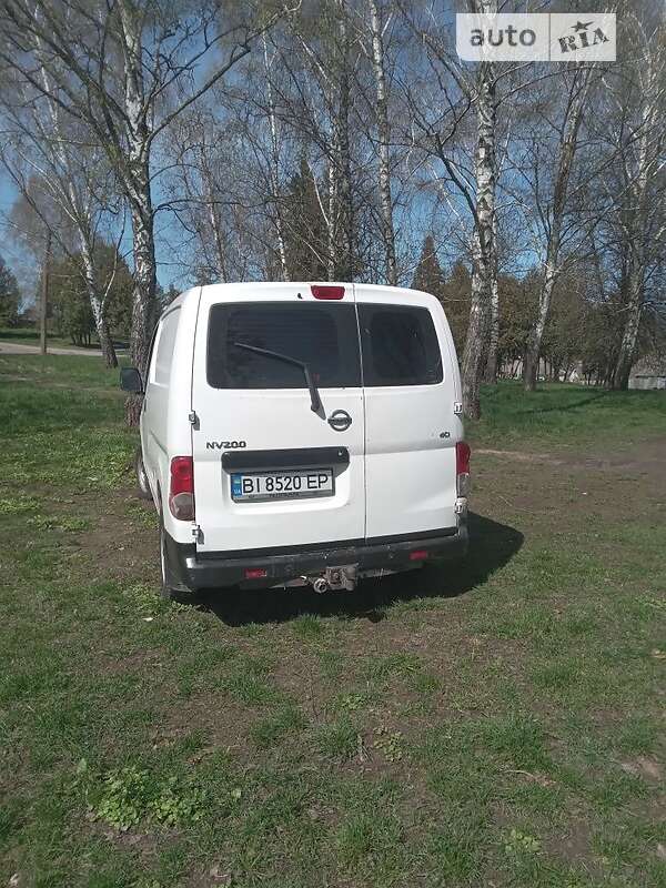 Минивэн Nissan NV200 2012 в Лубнах