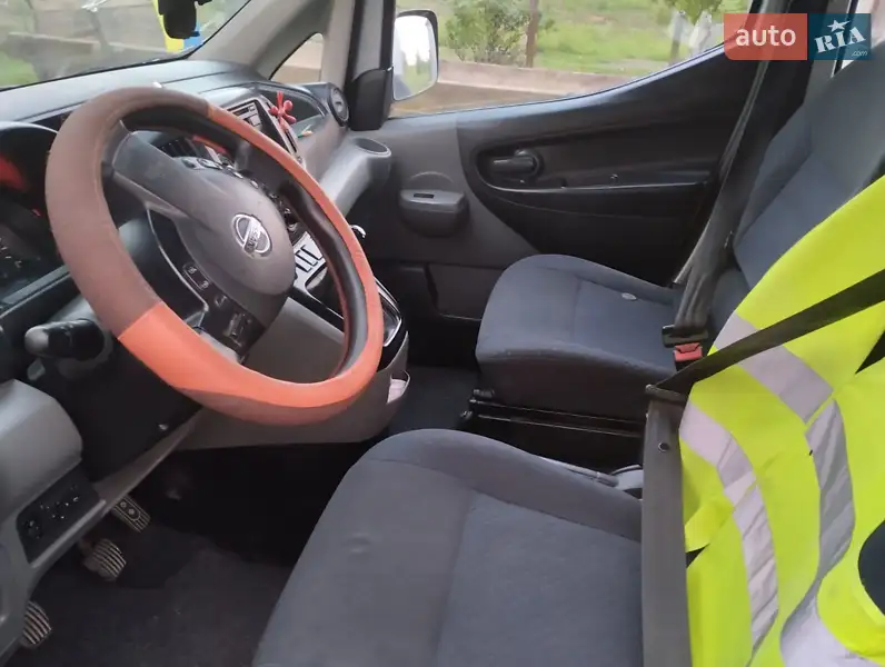 Nissan NV200