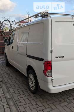 Вантажний фургон Nissan NV200 2014 в Києві