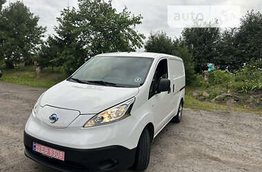 Мінівен Nissan NV200 2018 в Рівному