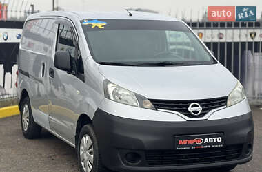 Вантажний фургон Nissan NV200 2010 в Києві