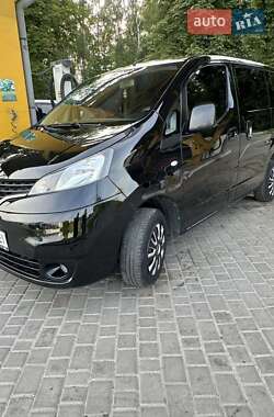 Мінівен Nissan NV200 2012 в 