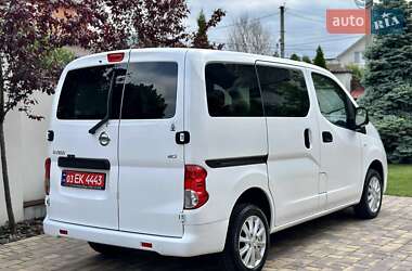 Минивэн Nissan NV200 2014 в 