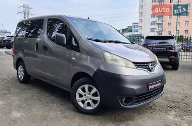 Мінівен Nissan NV200 2011 в 