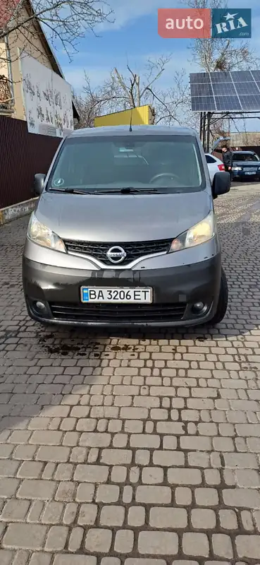 Nissan NV200 2012