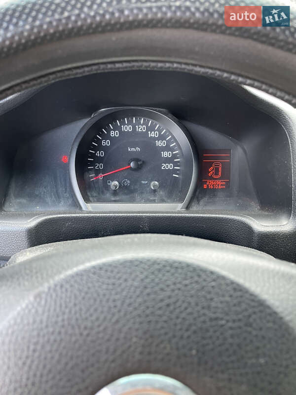 Грузовой фургон Nissan NV200 2016 в Львове