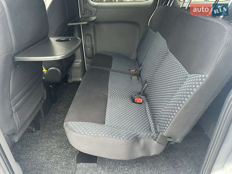 Мінівен Nissan NV200 2011 в Луцьку