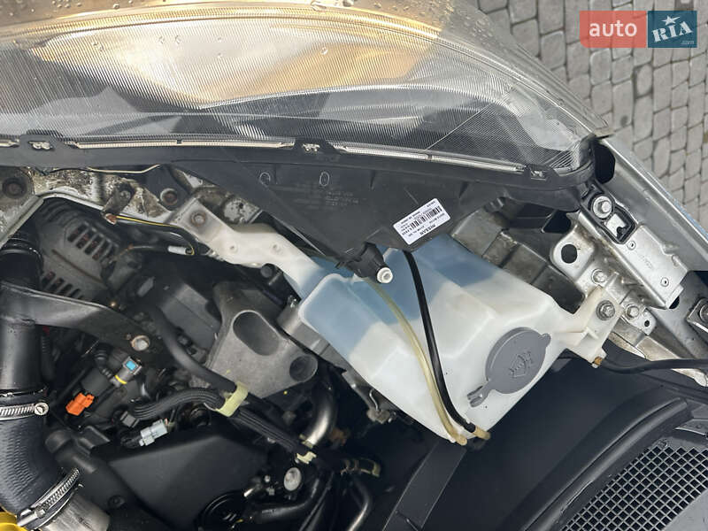 Мінівен Nissan NV200 2011 в Луцьку