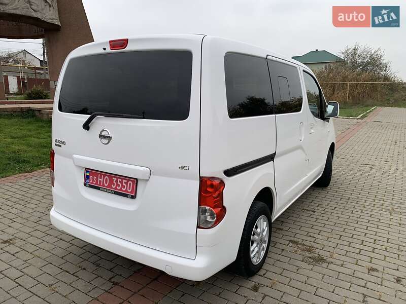 Мінівен Nissan NV200 2015 в Одесі