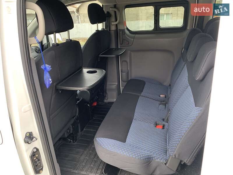 Мінівен Nissan NV200 2015 в Одесі