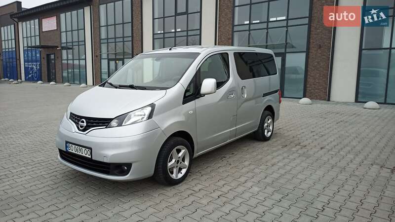 Nissan NV200 2017