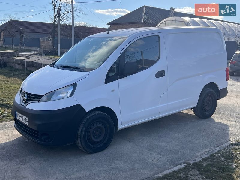 Nissan NV200 2014